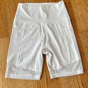 NWOT Aerie Chill Play Move Biker Shorts Size M